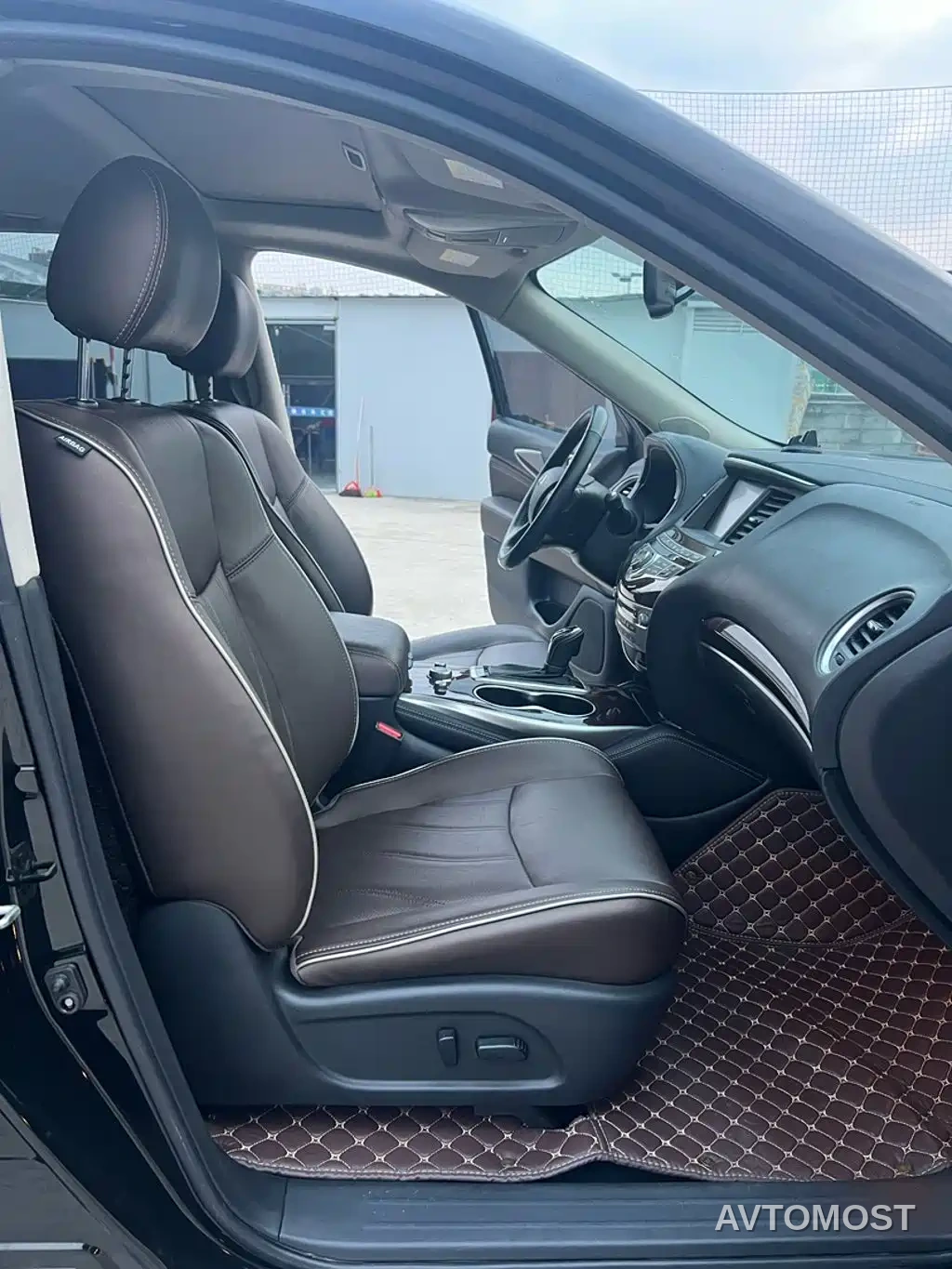 Infiniti QX60 (Import) 2020 2.5 S/C Hybrid 2WD Excellence Edition — фото 2