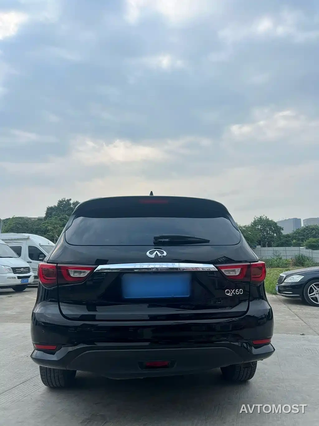 Infiniti QX60 (Import) 2020 2.5 S/C Hybrid 2WD Excellence Edition — фото 9