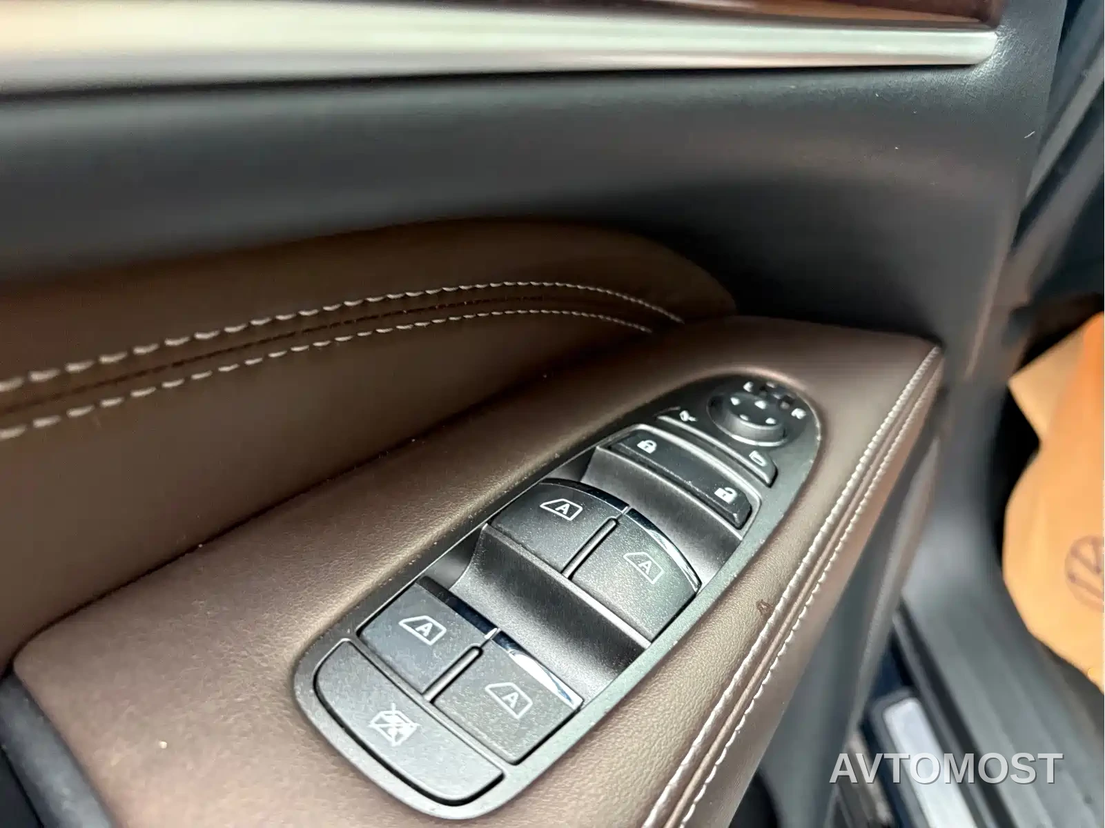 Infiniti QX60 (Import) 2020 Model 2.5 S/C Hybrid All-Wheel Drive Ultimate Edition — фото 8