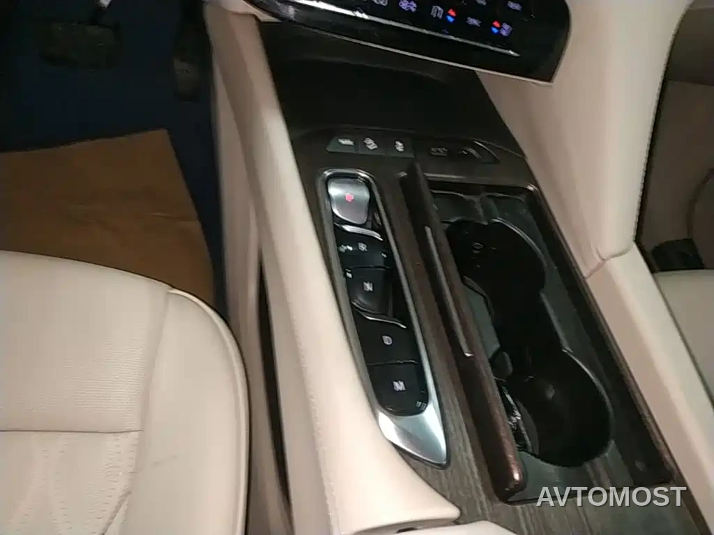 Buick Enclave 2022 652T 4WD Avenir 6-Seater — фото 12