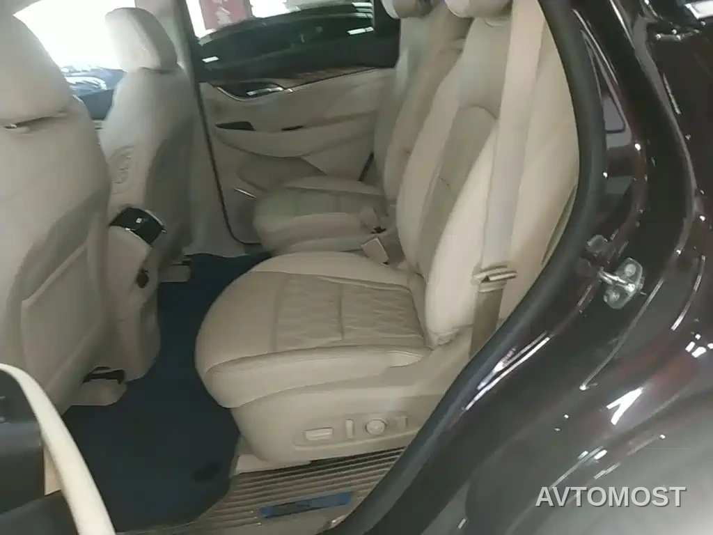 Buick Enclave 2022 652T 4WD Avenir 6-Seater — фото 15