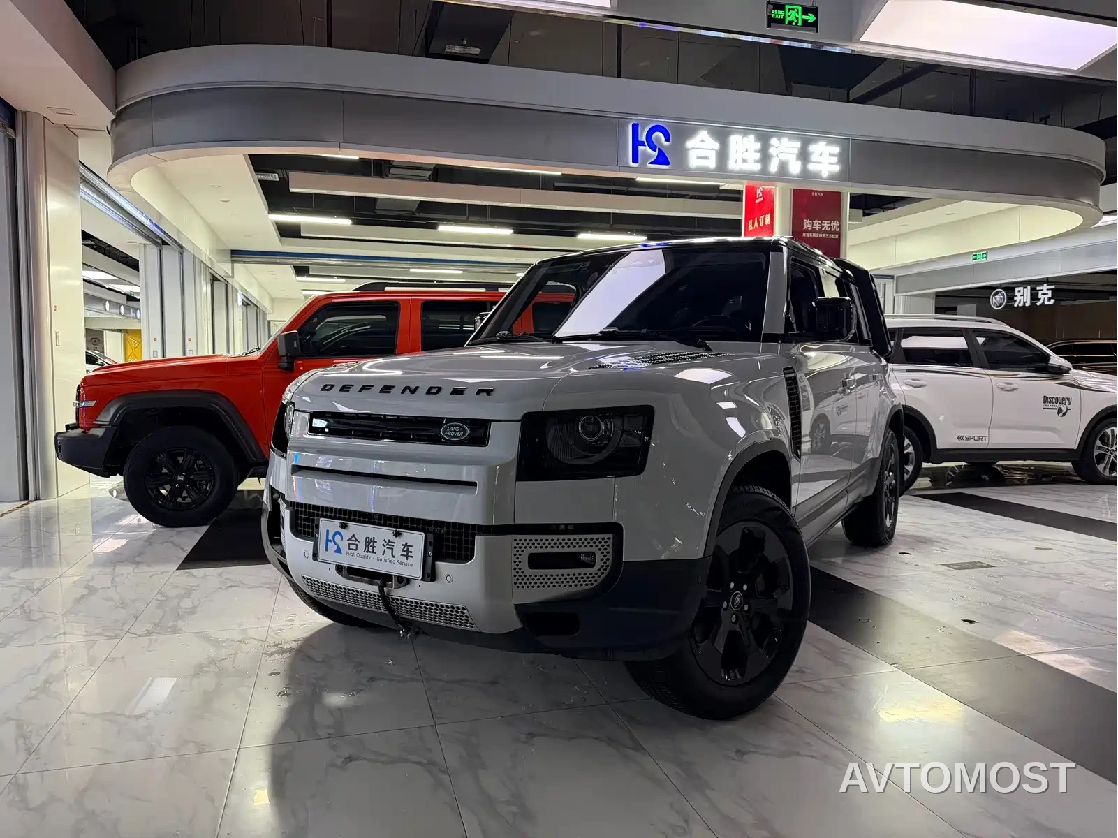 Land Rover Defender NEV 2022 110 P400e — фото 1
