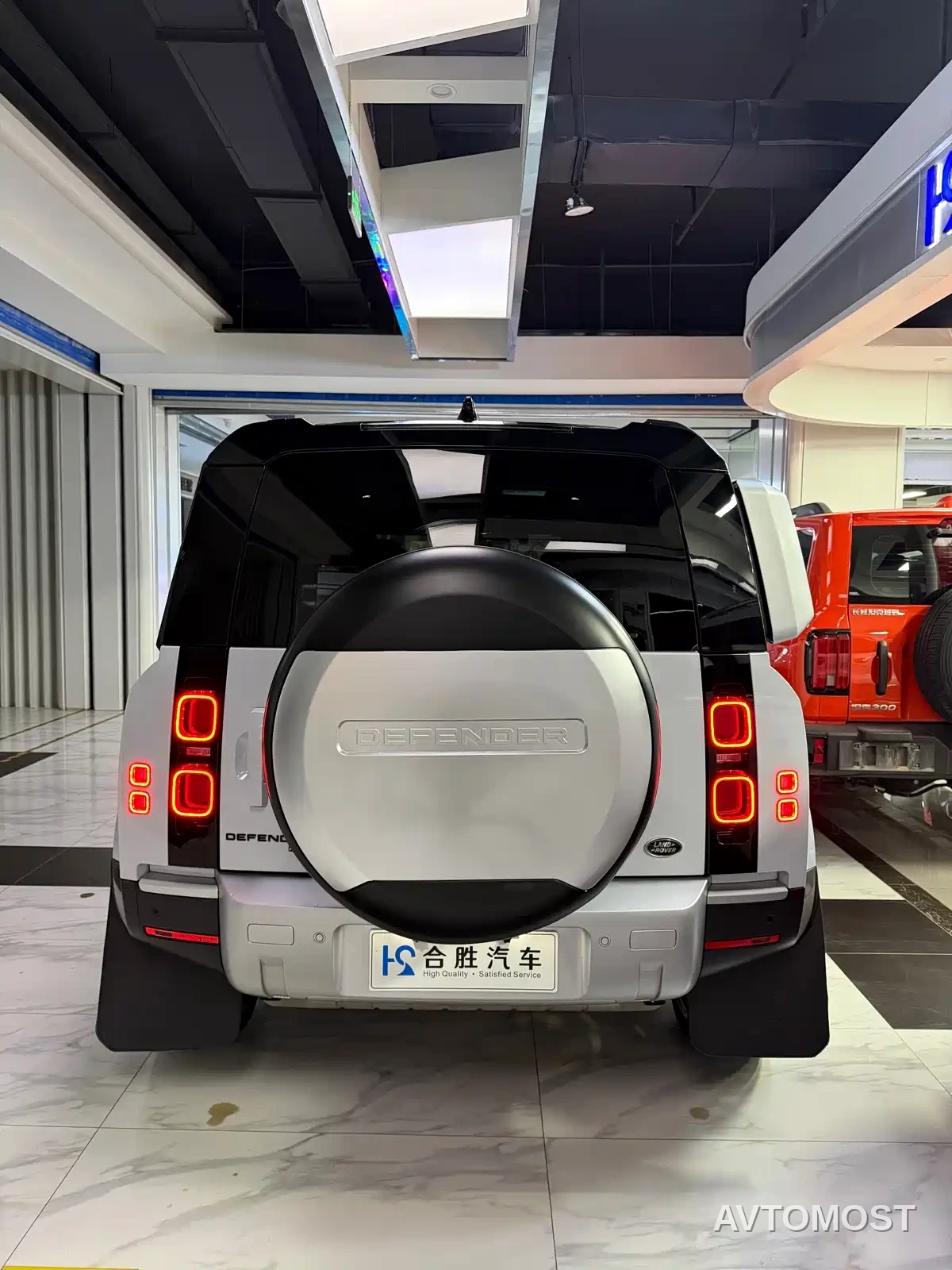 Land Rover Defender NEV 2022 110 P400e — фото 8