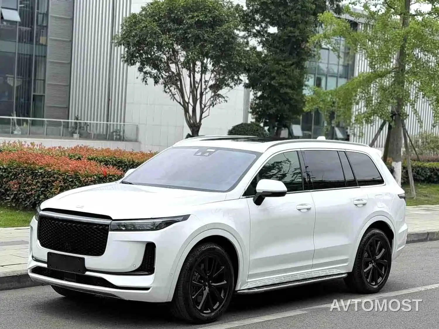 Li ONE 2020 Extended Range 6-seater — фото 1