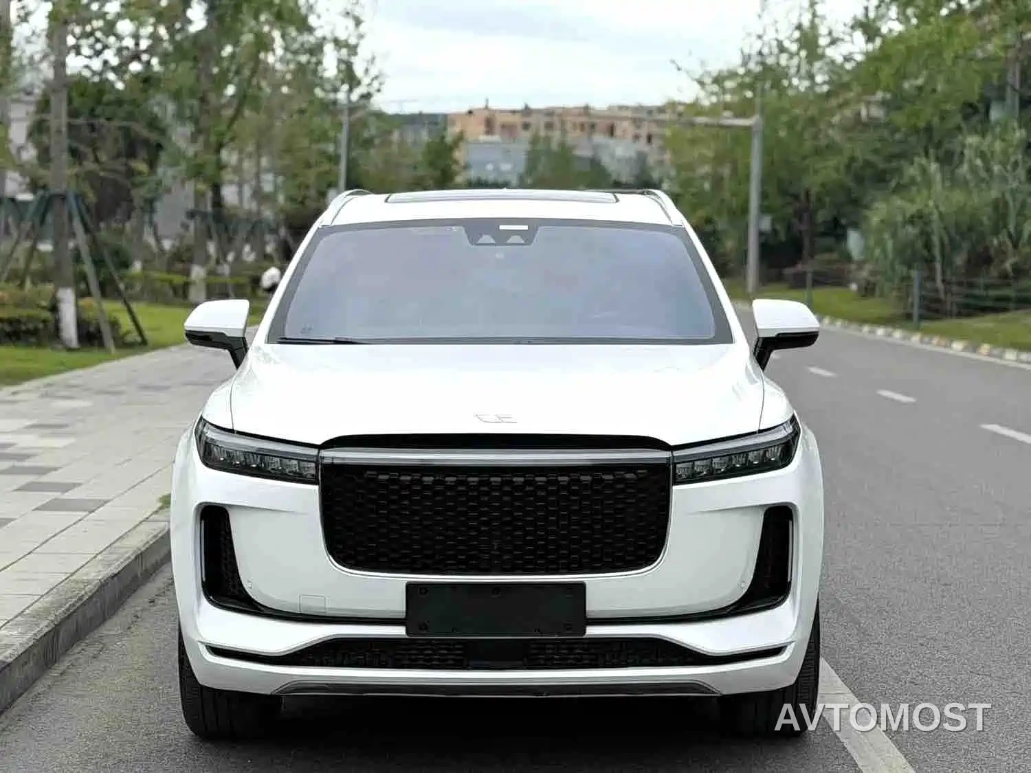 Li ONE 2020 Extended Range 6-seater — фото 2