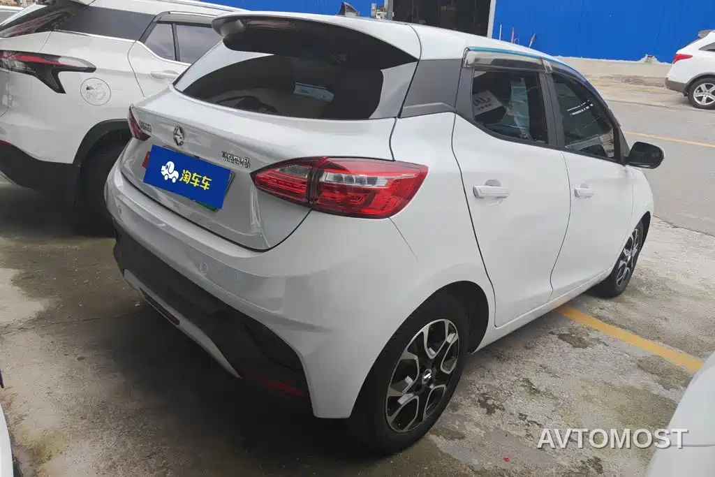 JMCG New Energy Yizhi EV3 2022 Mini Radar Cool Run Edition — фото 3