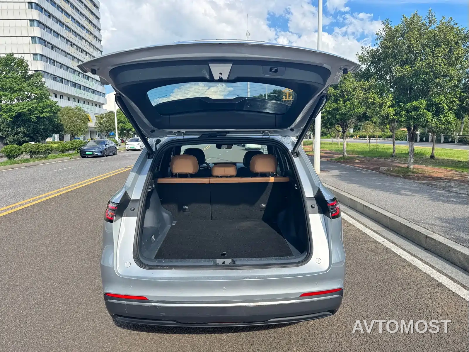 Geely Galaxy Starship 7 EM-i 2025 Model 120km Explorer+ Edition — фото 6