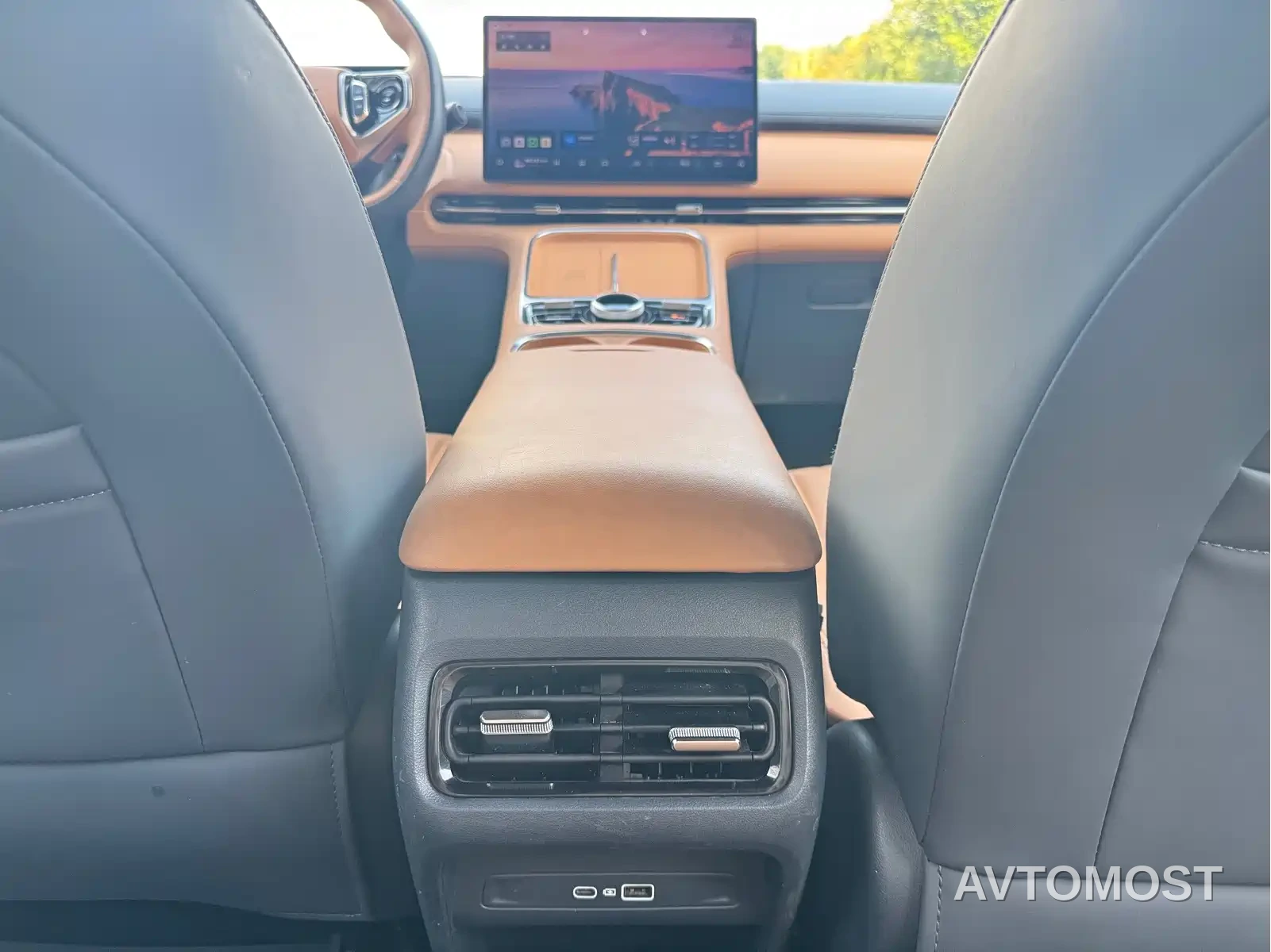 Geely Galaxy Starship 7 EM-i 2025 Model 120km Explorer+ Edition — фото 12