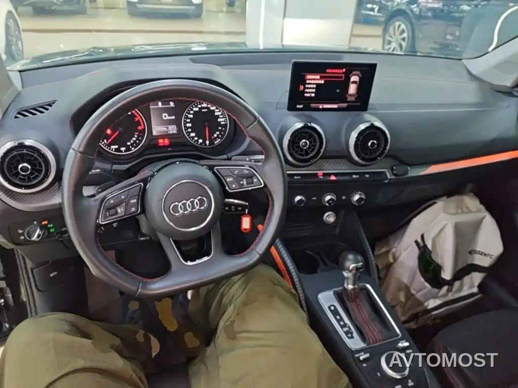 Audi Q2L 2023 35TFSI Progressive Dynamic — фото 10