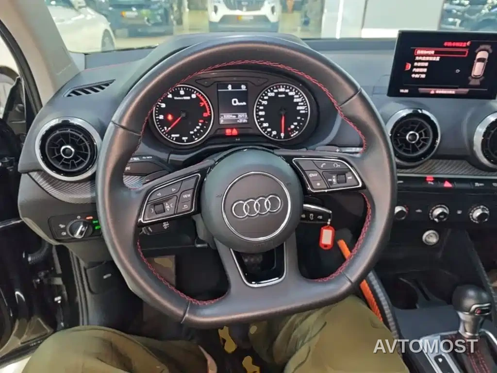 Audi Q2L 2023 35TFSI Progressive Dynamic — фото 11