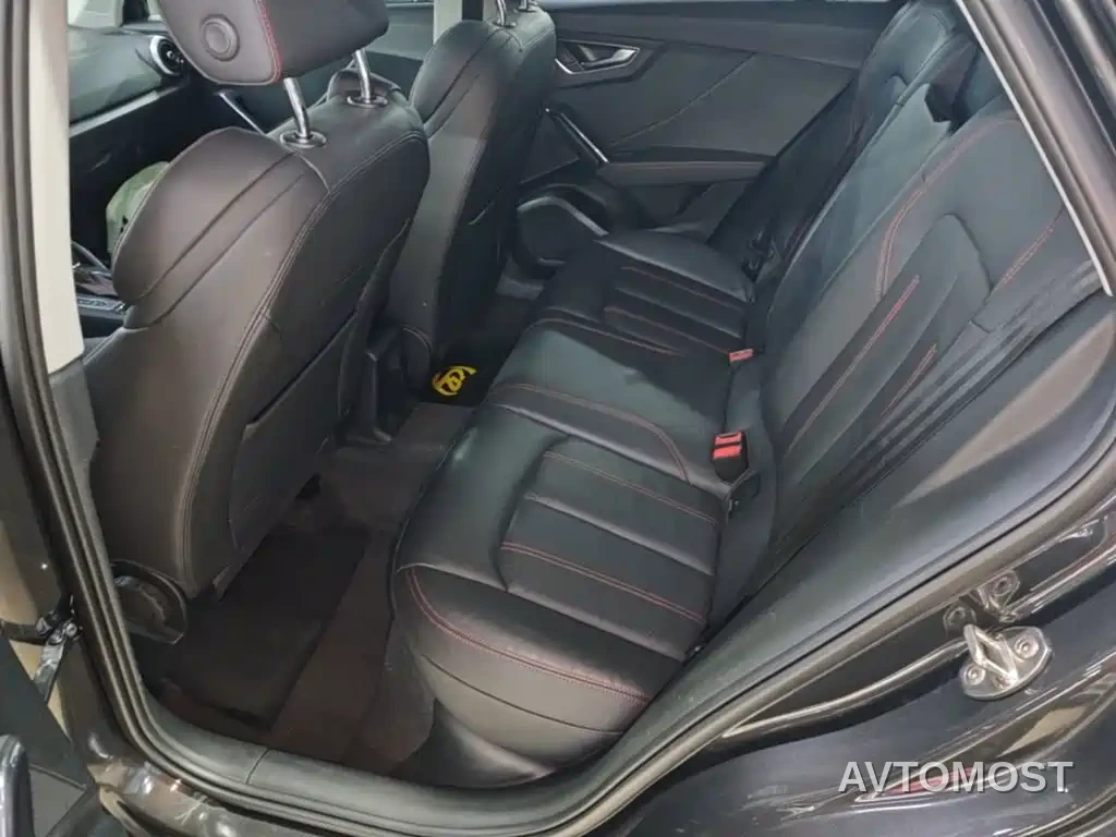 Audi Q2L 2023 35TFSI Progressive Dynamic — фото 17