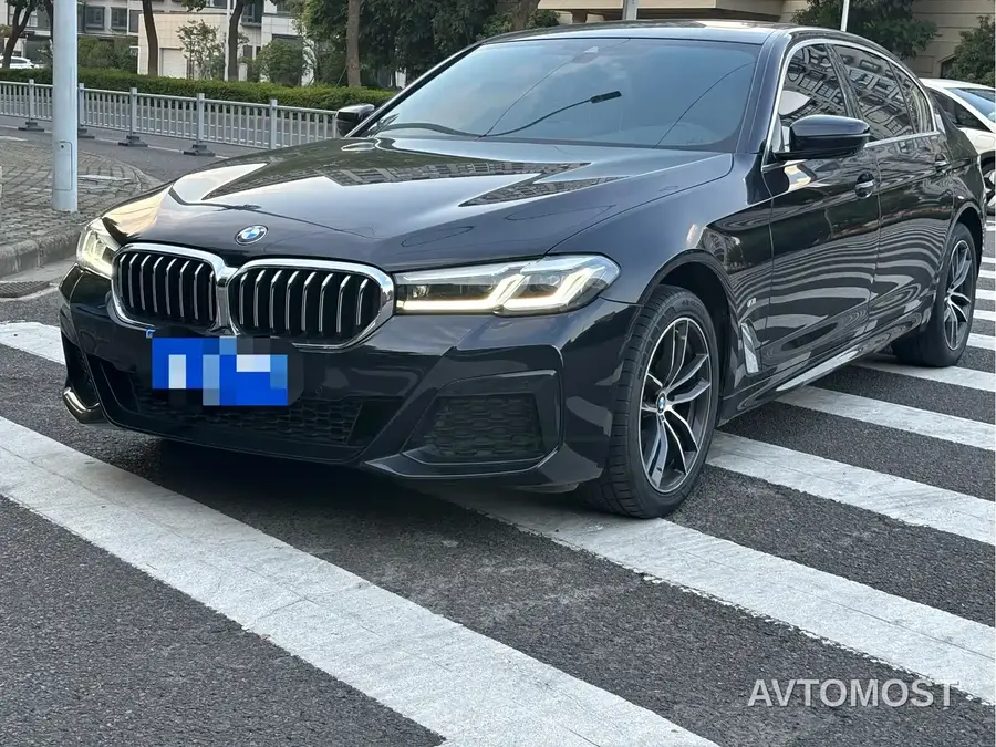 BMW 5 Series 2022 525Li M Sport Package