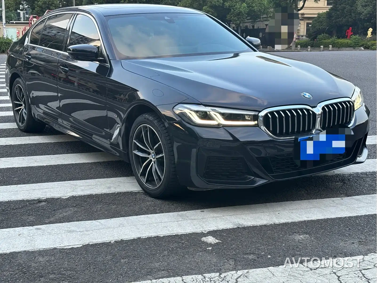 BMW 5 Series 2022 525Li M Sport Package — фото 4