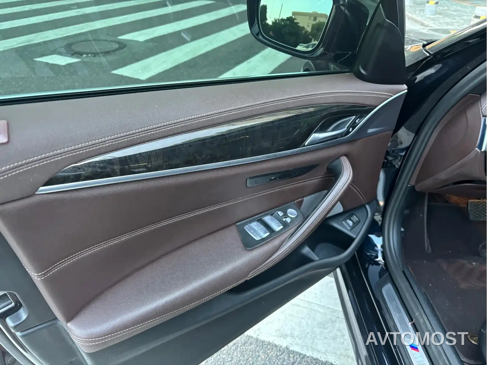 BMW 5 Series 2022 525Li M Sport Package — фото 5