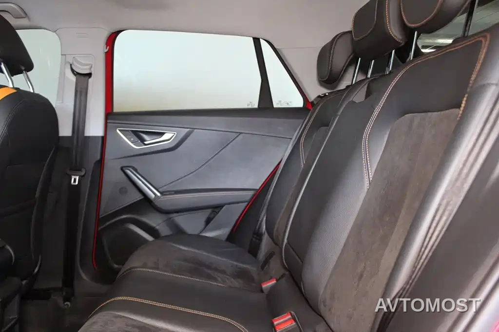 Audi Q2L e-tron 2022 Q2L e-tron Pure Electric Intelligent — фото 8