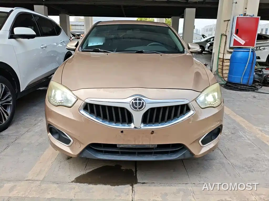 Zhonghua H530 2017 1.6L Automatic Comfort — фото 3