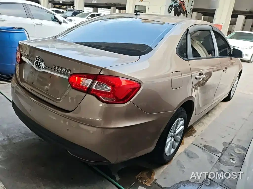 Zhonghua H530 2017 1.6L Automatic Comfort — фото 7