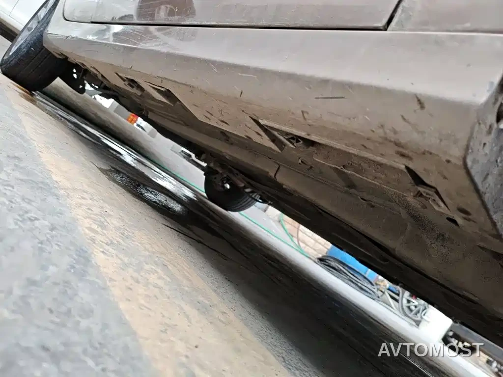 Zhonghua H530 2017 1.6L Automatic Comfort — фото 18