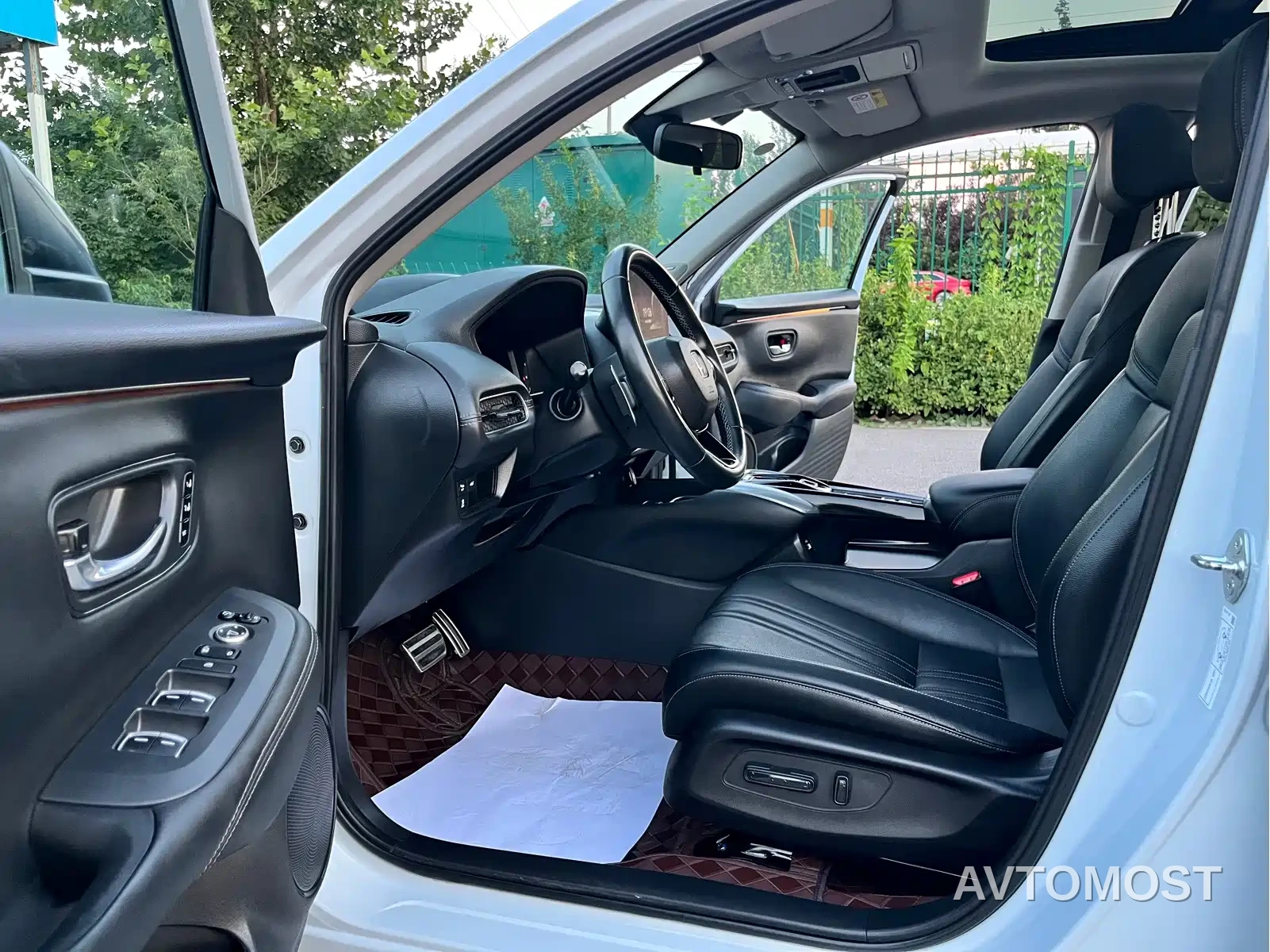 Honda HR-V 2023 2.0L e:HEV Thrilling Edition — фото 11