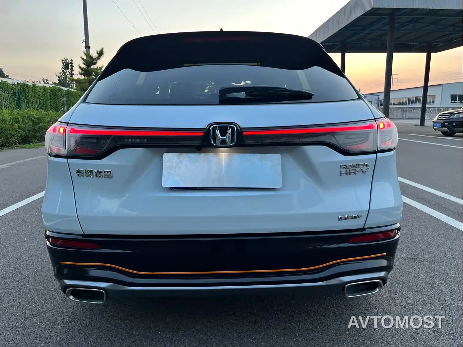 Honda HR-V 2023 2.0L e:HEV Thrilling Edition — фото 15
