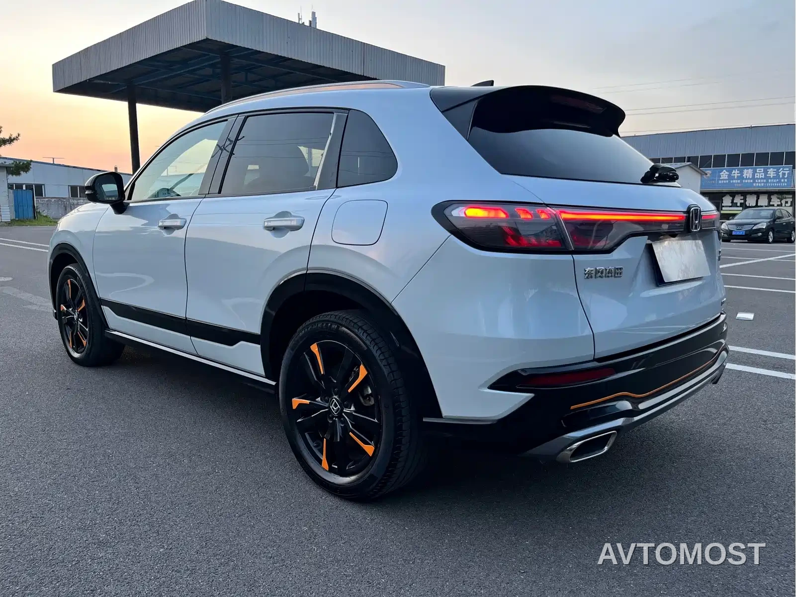 Honda HR-V 2023 2.0L e:HEV Thrilling Edition — фото 19