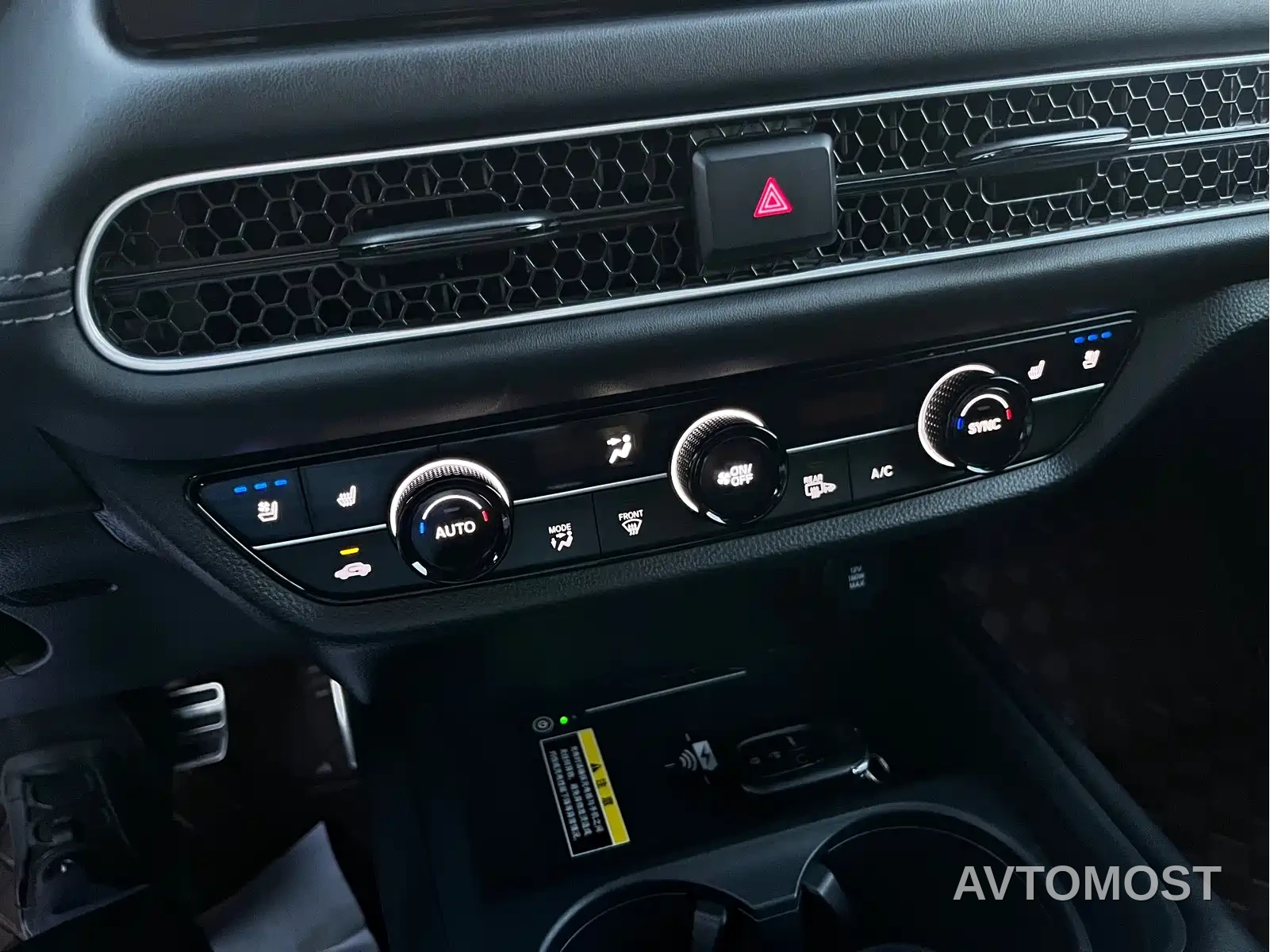 Honda HR-V 2023 2.0L e:HEV Thrilling Edition — фото 22