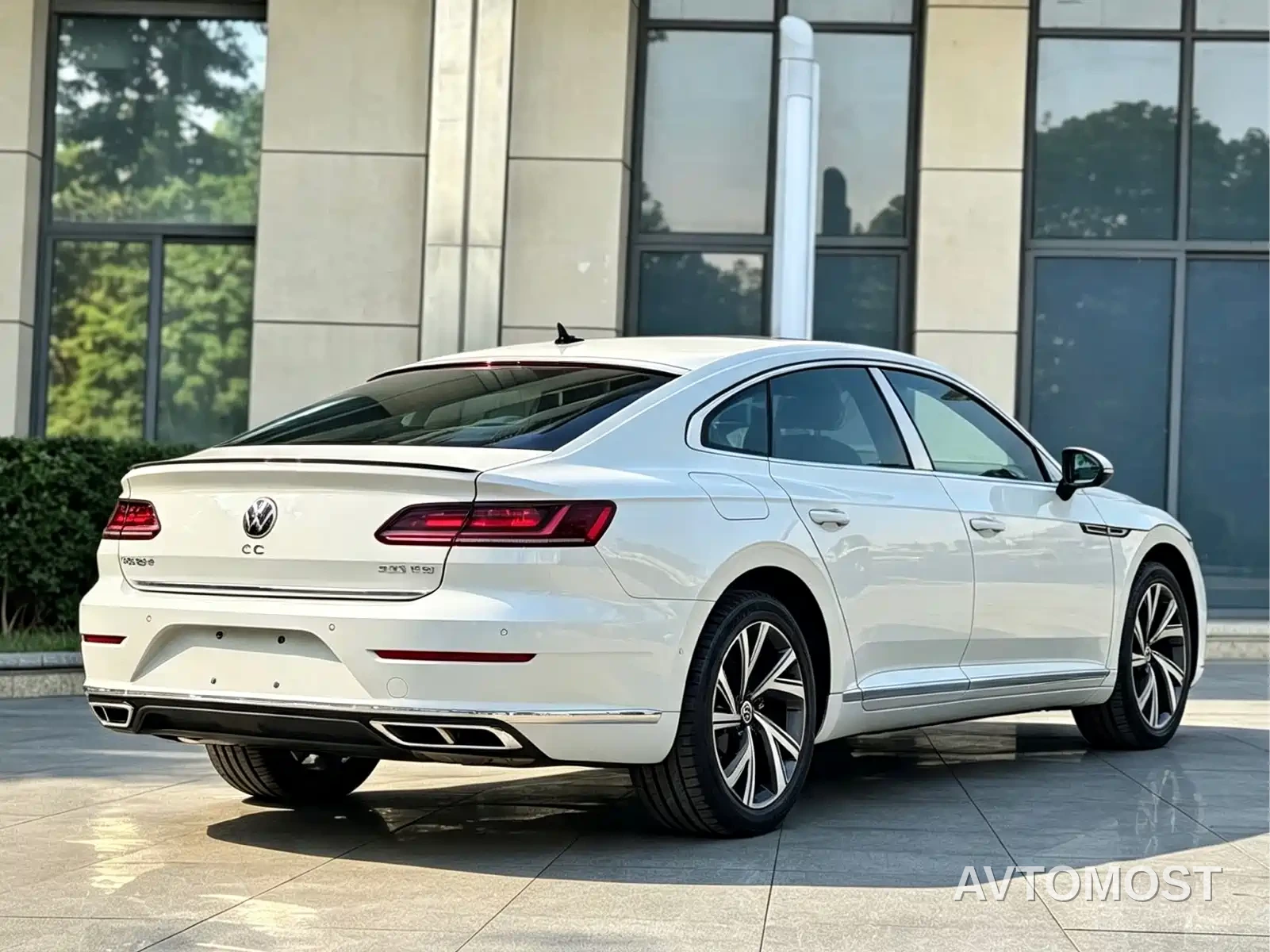 Volkswagen FAW-Volkswagen CC 2023 330TSI Dazzle Edition — фото 4