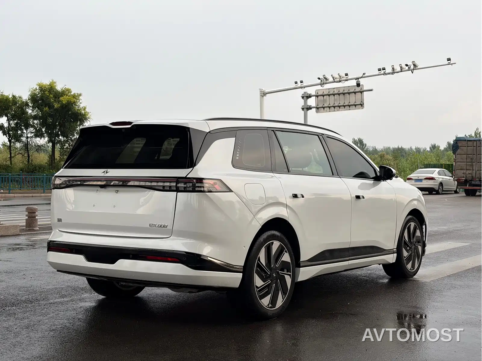 Dongfeng Yipai eπ008 2024 210Max Range Extender 6-Seater — фото 4