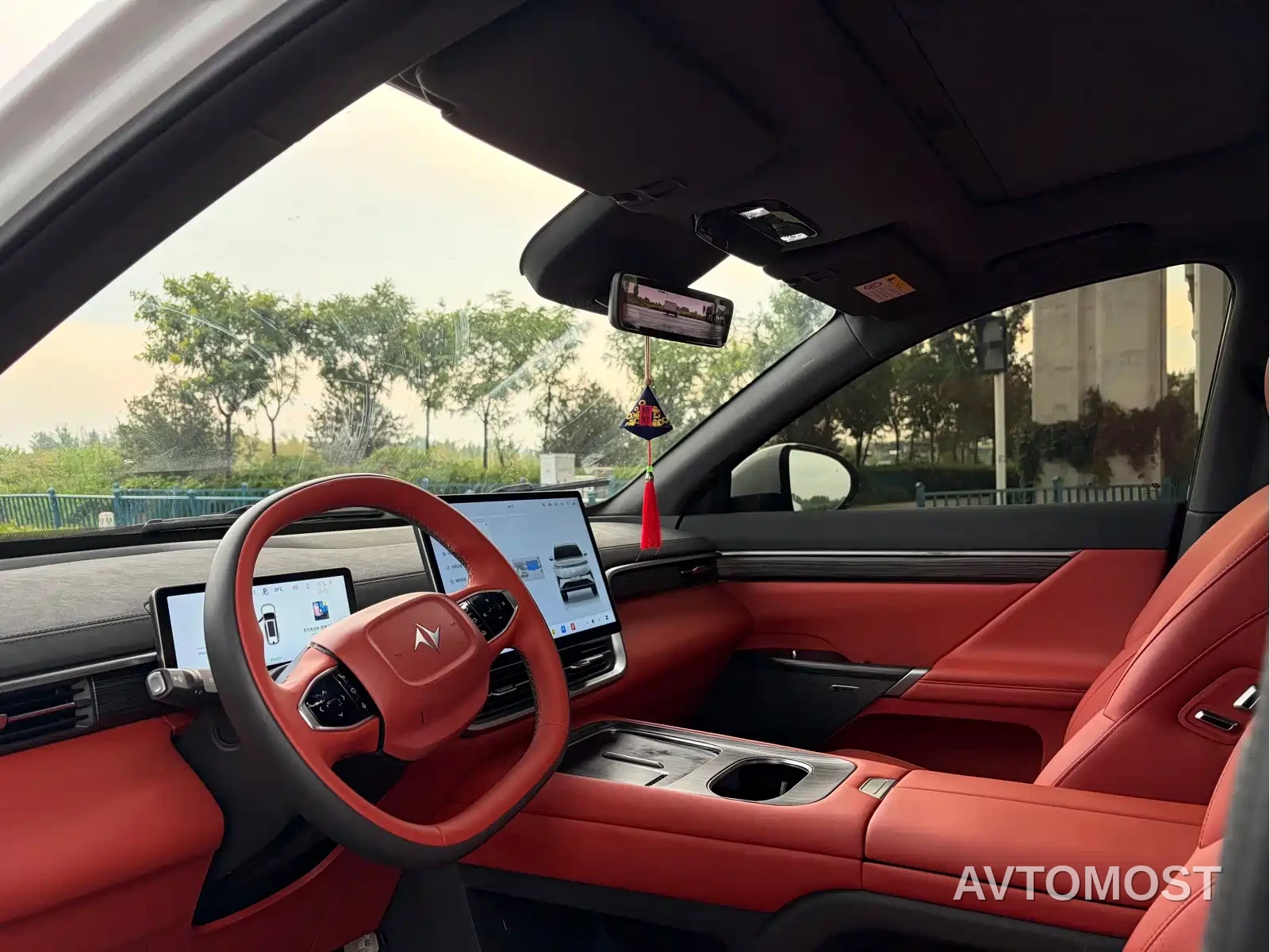 Dongfeng Yipai eπ008 2024 210Max Range Extender 6-Seater — фото 7