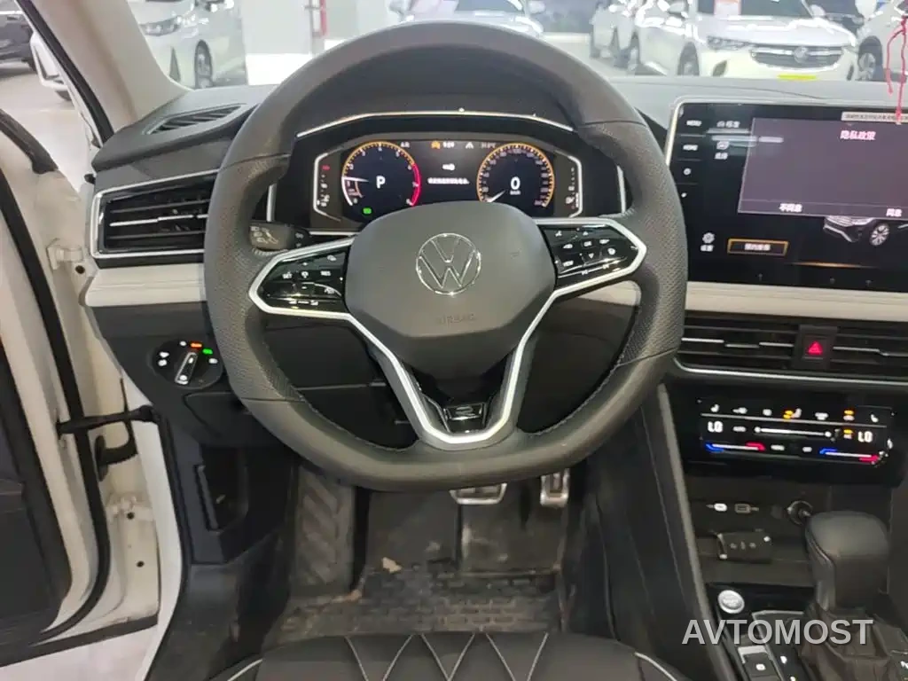 Volkswagen Tiguan L 2023 Facelift 380TSI Auto 4WD R-Line Cross Enjoy Edition 7-Seater — фото 5