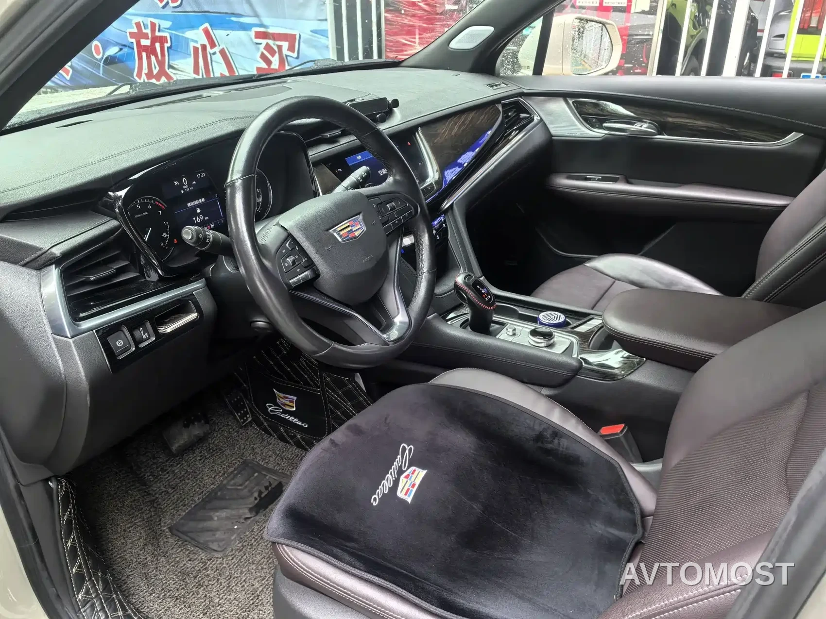 Cadillac XT6 2022 2.0T 7-Seater 4WD Luxury Edition — фото 6