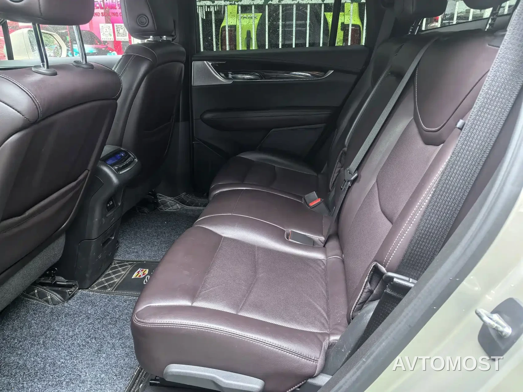 Cadillac XT6 2022 2.0T 7-Seater 4WD Luxury Edition — фото 7