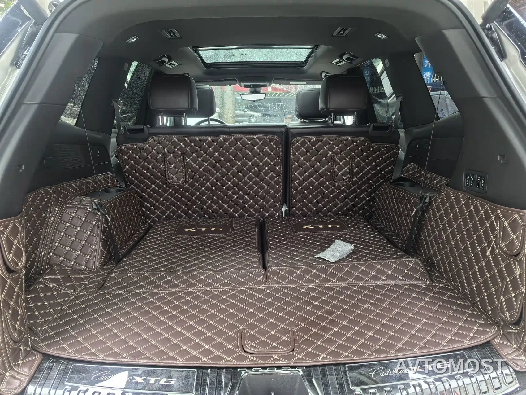 Cadillac XT6 2022 2.0T 7-Seater 4WD Luxury Edition — фото 16