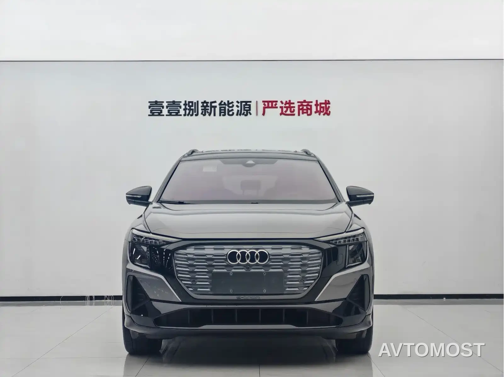 Audi Q5 e-tron 2022 40 e-tron Starlight Edition Mecha Suit Sun Chaser Version — фото 2