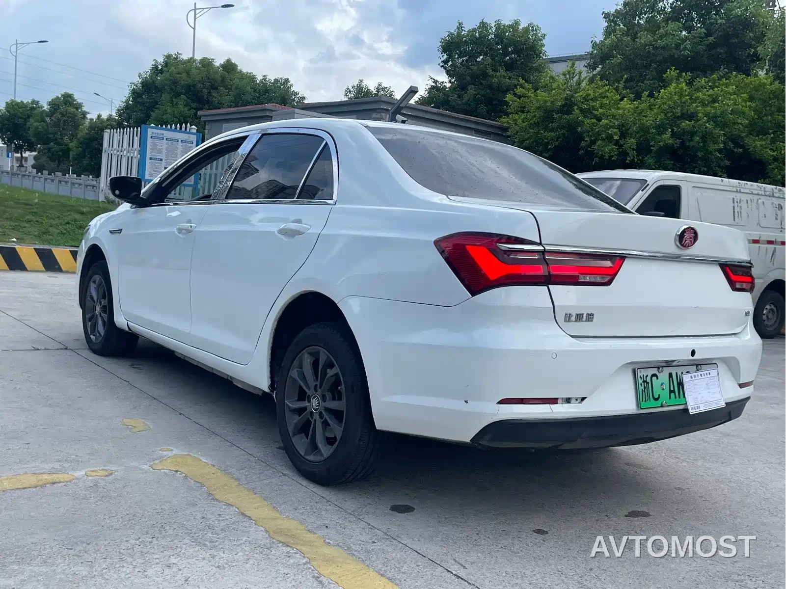 BYD Qin New Energy 2021 Mobility Edition — фото 7