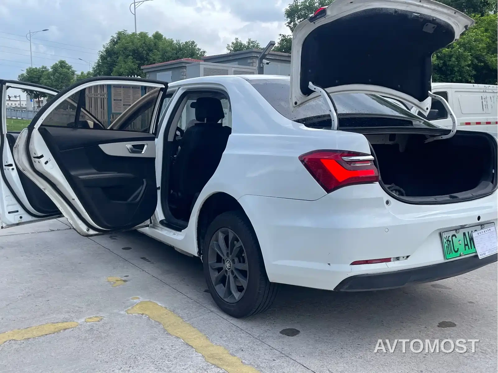 BYD Qin New Energy 2021 Mobility Edition — фото 17