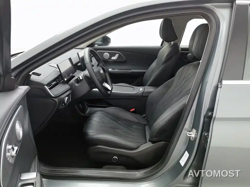 Chery Fengyun A8L 2025 1.5TGDI 145km Luxury — фото 9