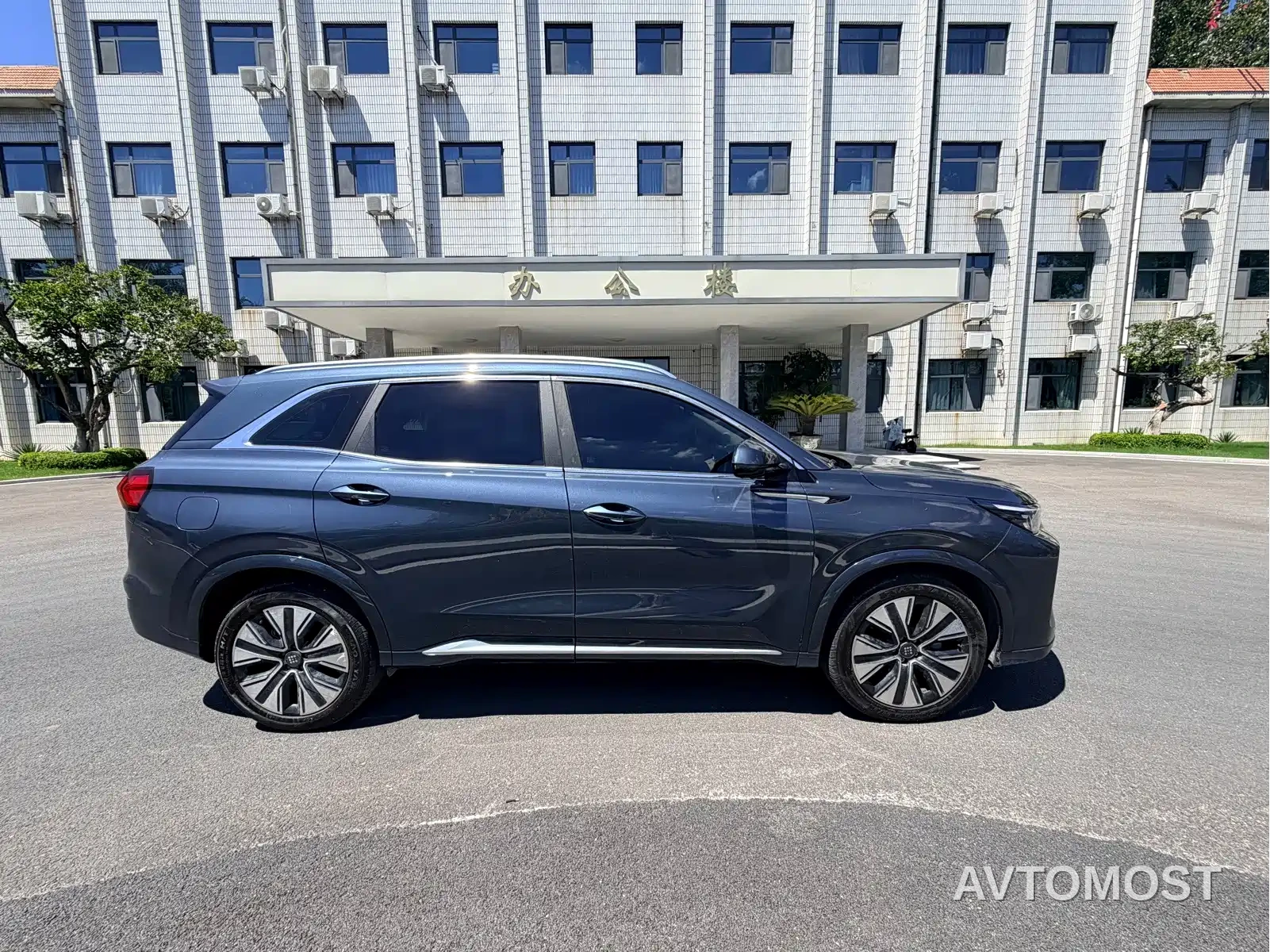 Landian E5 PLUS 2026 Model 165km Luxury Long-Range Edition 5-Seater — фото 5