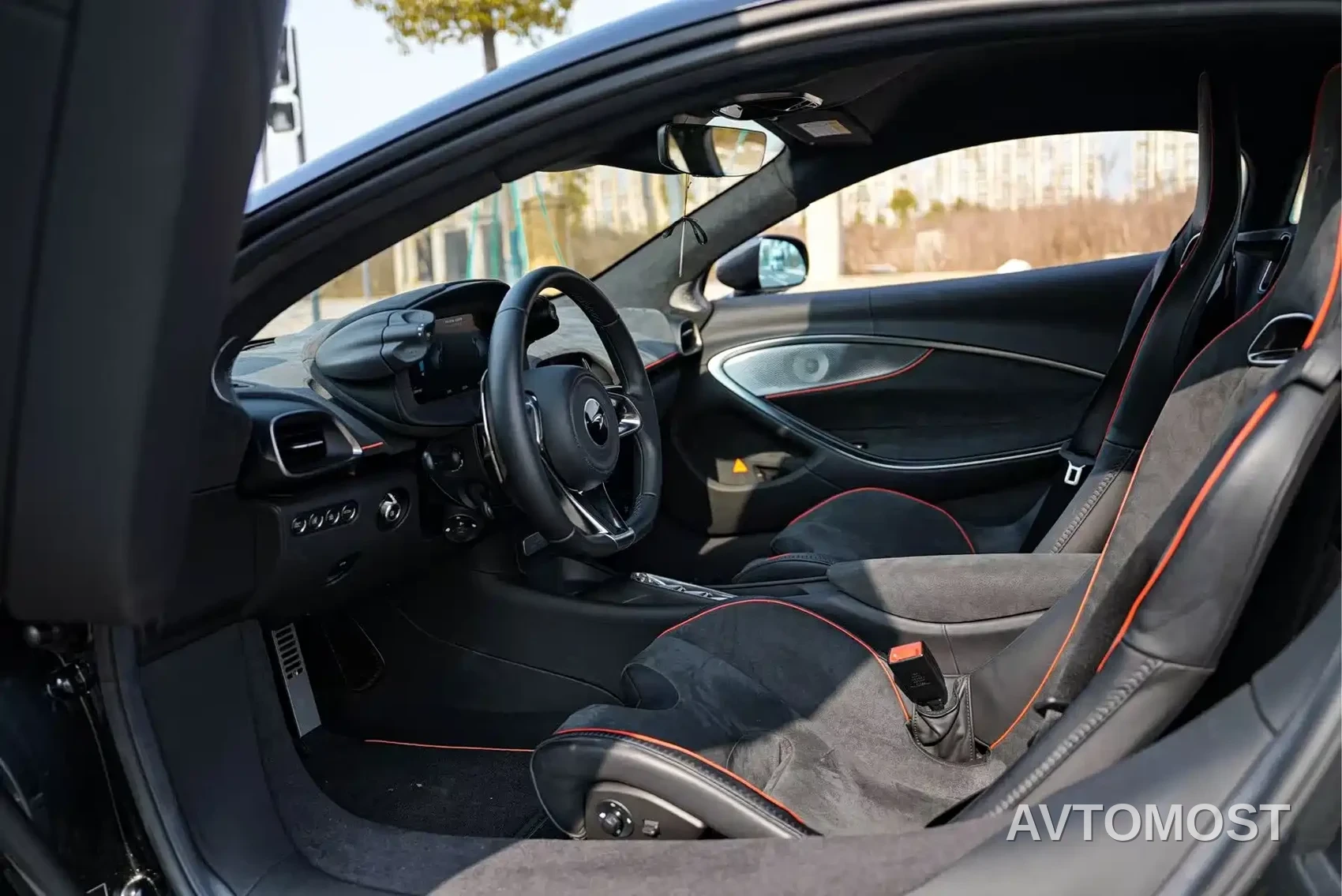 McLaren Artura 2023 3.0T Hybrid Standard — фото 6