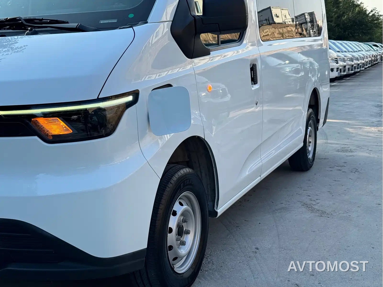 Jiangling E-Fushun 2025 Clear Window Version 41.86kWh Short Wheelbase Low Roof — фото 14