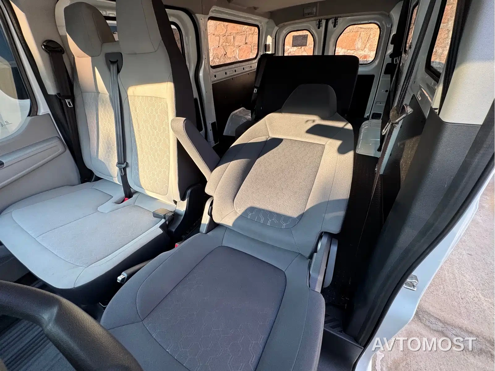 Jiangling E-Fushun 2025 Clear Window Version 41.86kWh Short Wheelbase Low Roof — фото 15