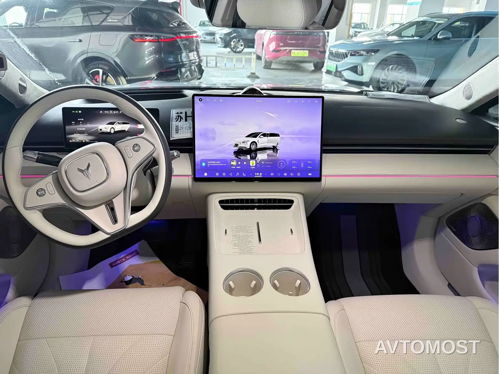 VOYAH Zhuiguang L 2025 Mid-configuration Model — фото 6