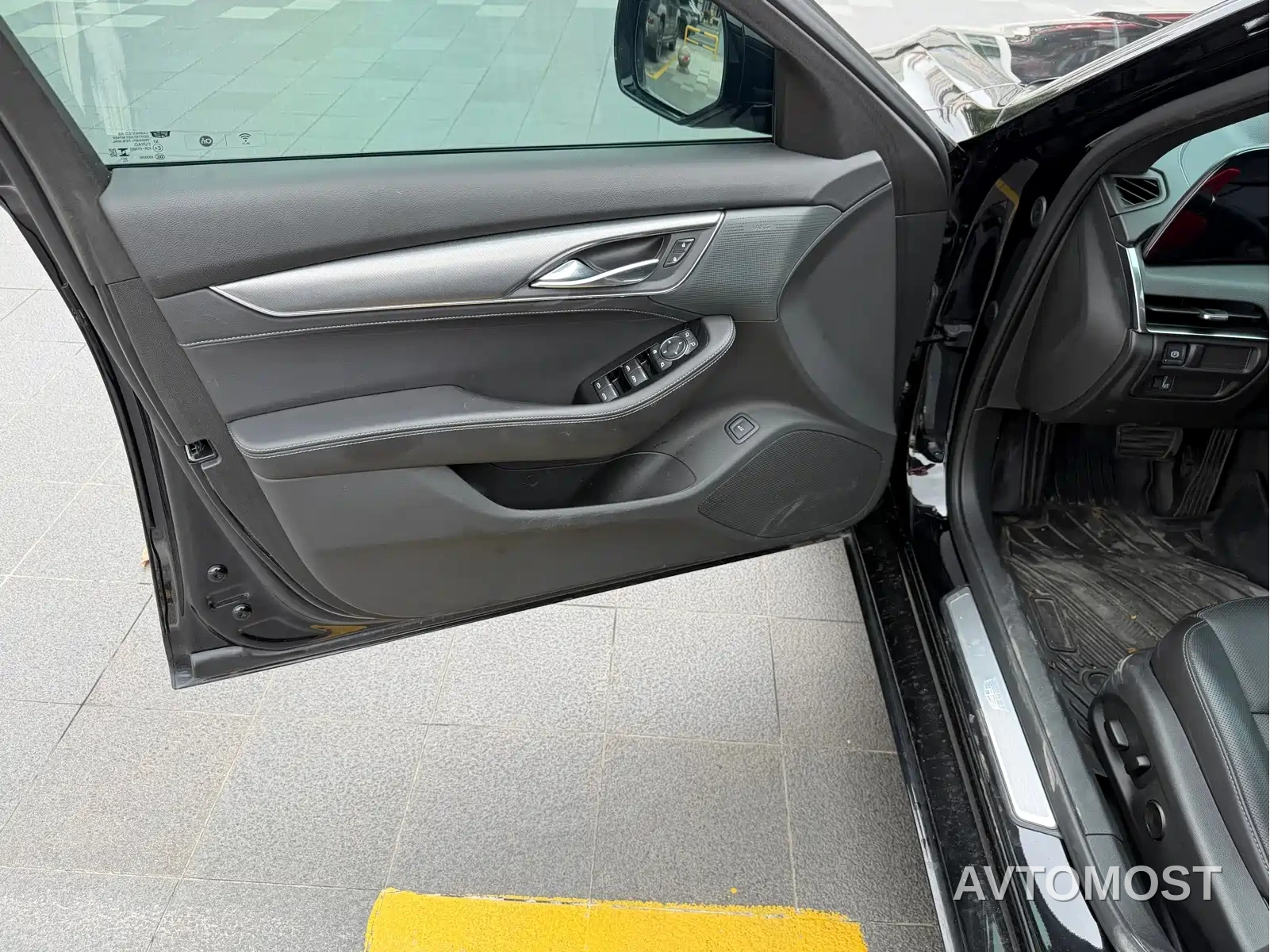 Cadillac CT5 2024 28T Luxury Model — фото 4