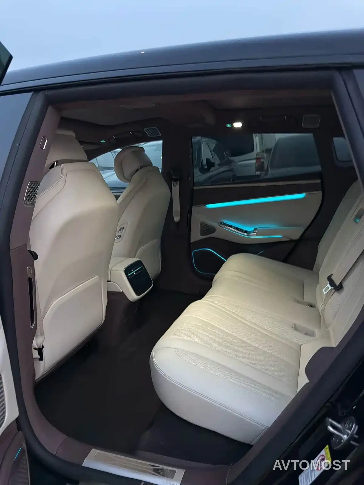 Denza Z9GT 2024 Model 1100 AWD Max Edition — фото 13