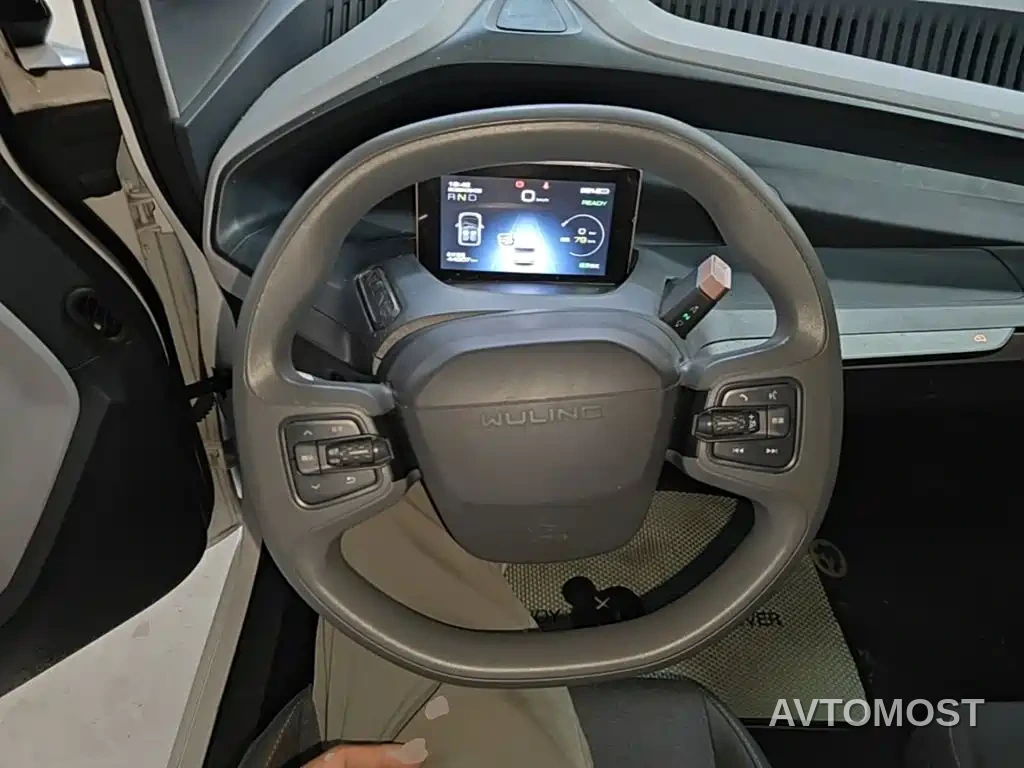 Wuling NanoEV 2021 Fun Edition — фото 11