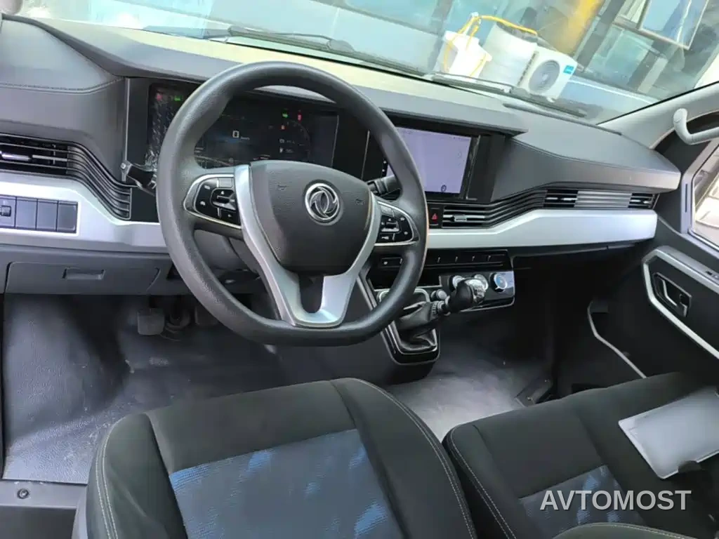 Dongfeng Yufeng 2023 V9+ 2.3T Manual FWD Van Short Wheelbase Medium Roof 3 Seater — фото 10