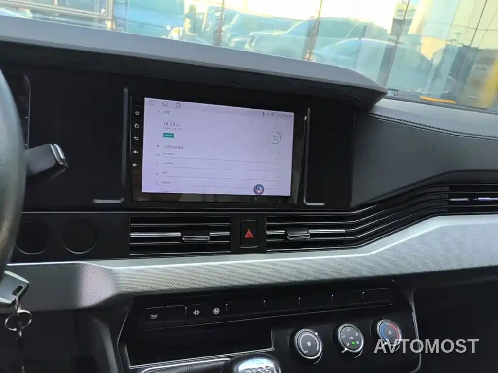Dongfeng Yufeng 2023 V9+ 2.3T Manual FWD Van Short Wheelbase Medium Roof 3 Seater — фото 13