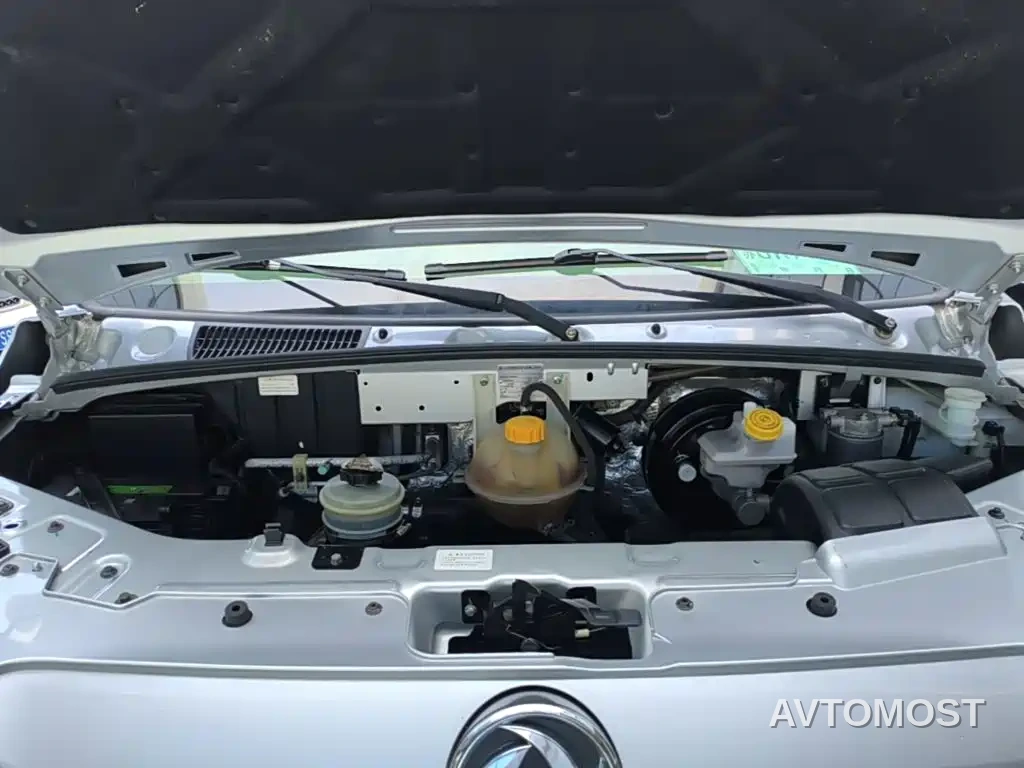 Dongfeng Yufeng 2023 V9+ 2.3T Manual FWD Van Short Wheelbase Medium Roof 3 Seater — фото 19