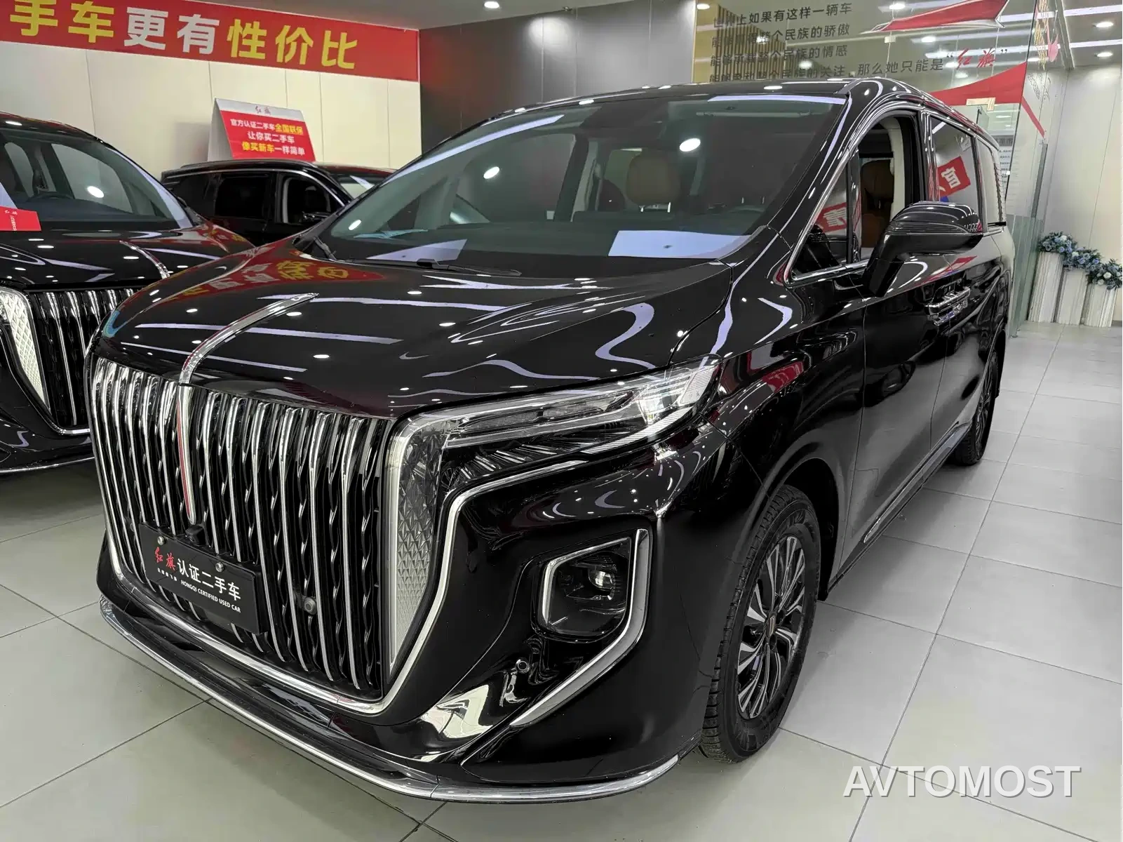Hongqi HQ9 PHEV 2024 Model 2.0T AWD Business Edition — фото 1