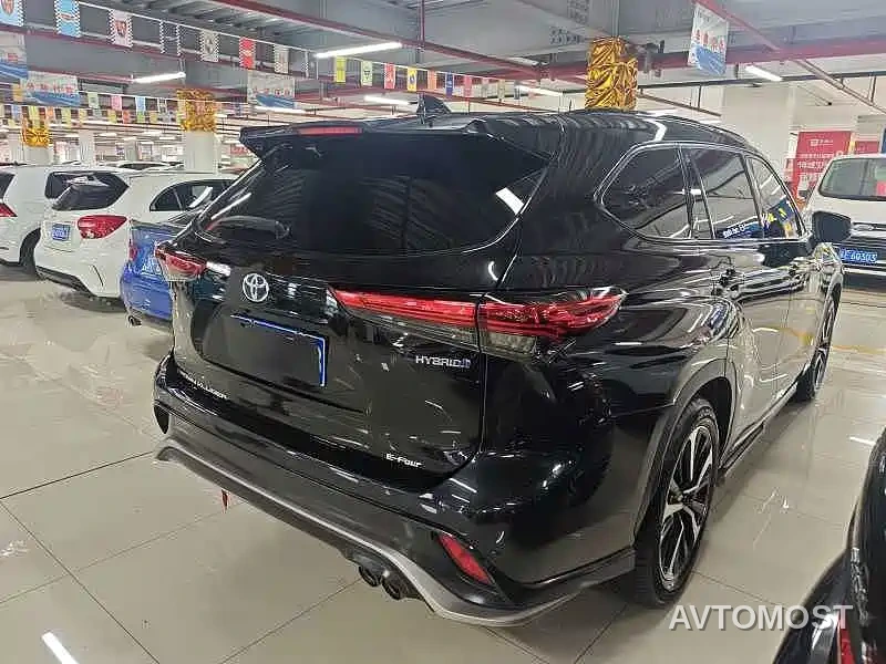 Toyota Crown Kluger 2022 2.5L HEV 4WD Premium Edition — фото 4